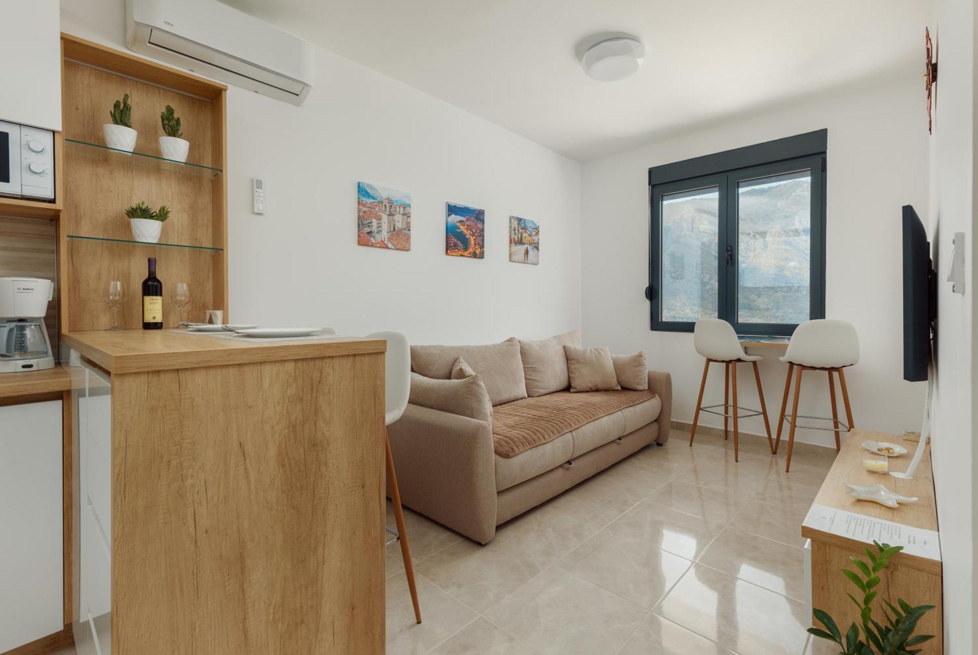 Dm Apartments Kotor Exteriör bild